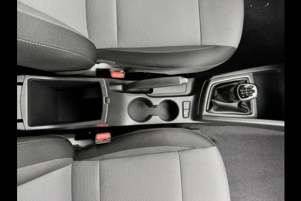 Hyundai i20 1.0 T-GDI Premium Dealer onderhouden Cruise control Climate control Parkeersensoren v/a Navigatie Apple / Android DAB Hyundai i20 1.0 T-GDI Premium Dealer onderhouden Cruise control Climate control Parkeersensoren v/a Navigatie Apple / Android DAB