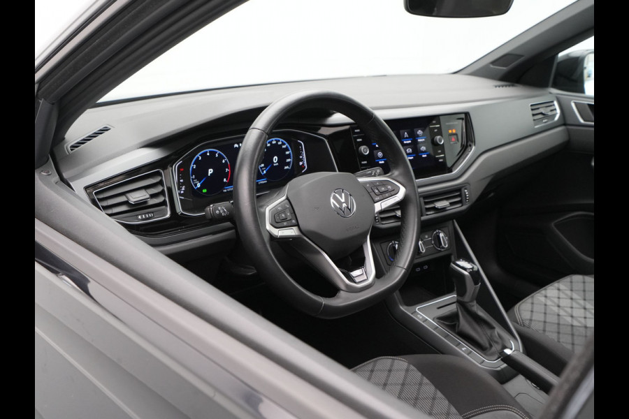 Volkswagen Taigo 1.0 TSI 110pk DSG R-Line Panorama Navi via App Pdc Acc Lane Assist