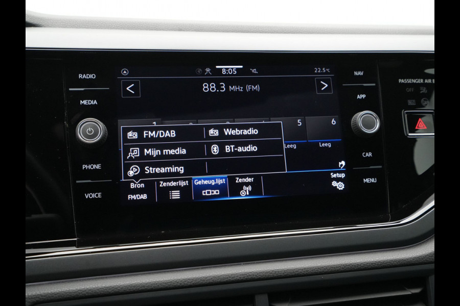 Volkswagen Taigo 1.0 TSI 110pk DSG R-Line Panorama Navi via App Pdc Acc Lane Assist