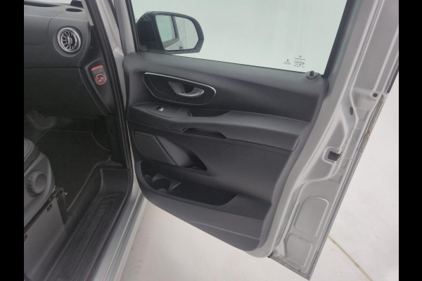 Mercedes-Benz Vito 114 CDI Lang luxe bomvol 214 pk led navi amg pakket leer Mercedes-Benz Vito 114 CDI Lang luxe bomvol 214 pk led navi amg pakket leer