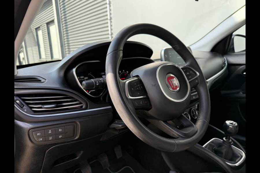 Fiat Tipo Stationwagon BWJ 2018 | 1.4 T-Jet 120PK Business | CLIMA | NAVI | PDC | CRUISE | LICHTMETAAL | CARPLAY Fiat Tipo Stationwagon BWJ 2018 | 1.4 T-Jet 120PK Business | CLIMA | NAVI | PDC | CRUISE | LICHTMETAAL | CARPLAY