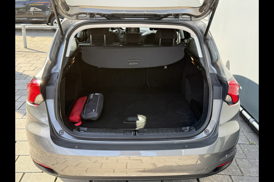 Fiat Tipo Stationwagon BWJ 2018 | 1.4 T-Jet 120PK Business | CLIMA | NAVI | PDC | CRUISE | LICHTMETAAL | CARPLAY Fiat Tipo Stationwagon BWJ 2018 | 1.4 T-Jet 120PK Business | CLIMA | NAVI | PDC | CRUISE | LICHTMETAAL | CARPLAY