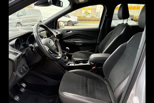 Ford Kuga 1.5 EcoBoost ST Line 150pk | Trekhaak | 2.000kg Trekgewicht | Winterpack