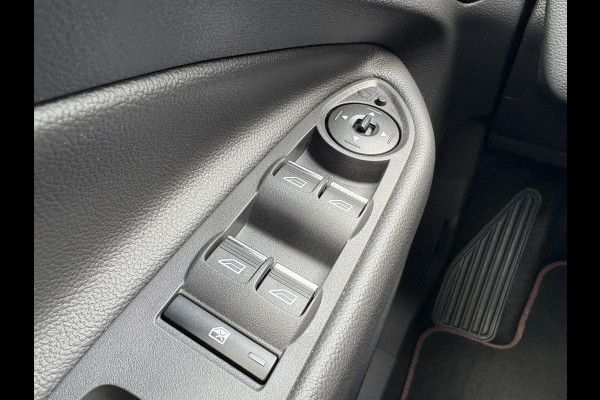 Ford Kuga 1.5 EcoBoost ST Line 150pk | Trekhaak | 2.000kg Trekgewicht | Winterpack