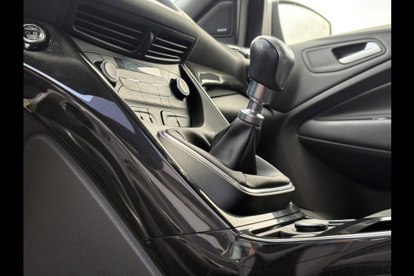 Ford Kuga 1.5 EcoBoost ST Line 150pk | Trekhaak | 2.000kg Trekgewicht | Winterpack