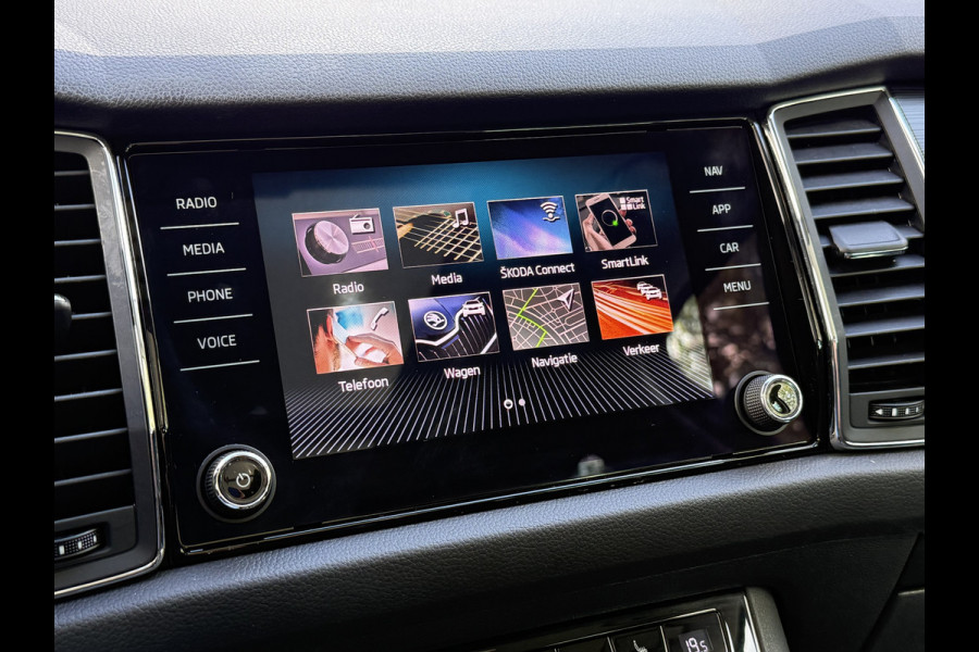Škoda Kodiaq BWJ 2020 | 1.5TSI 150PK Bus Ed | PANO | SPORTSTOELEN | LEDER/STOF | CLIMA | CARPLAY | CAMERA A | NAVI Škoda Kodiaq BWJ 2020 | 1.5TSI 150PK Bus Ed | PANO | SPORTSTOELEN | LEDER/STOF | CLIMA | CARPLAY | CAMERA A | NAVI