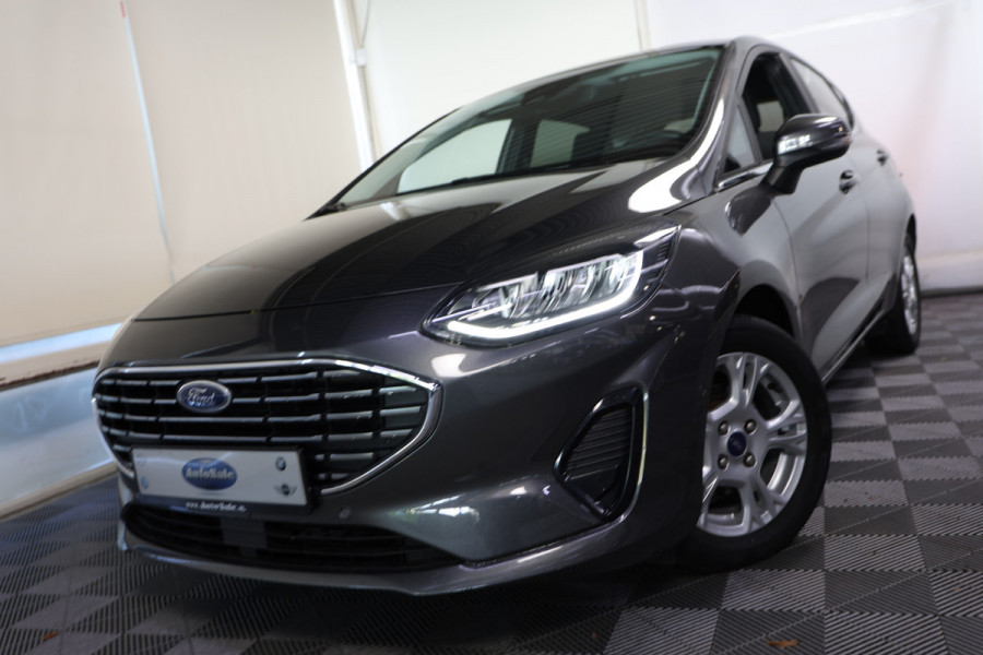 Ford Fiesta 1.0 EcoBoost Hybrid Titanium AUT CARPLAY DAB STUURVW '22 Ford Fiesta 1.0 EcoBoost Hybrid Titanium AUT CARPLAY DAB STUURVW '22