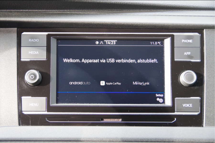 Volkswagen Transporter 2.0 TDI L2 150PK AUT. 3-ZITS, STOELVERWARMING, CRUISE, AIRCO, CARPLAY, PARKEERSENSOREN, Volkswagen Transporter 2.0 TDI L2 150PK AUT. 3-ZITS, STOELVERWARMING, CRUISE, AIRCO, CARPLAY, PARKEERSENSOREN,