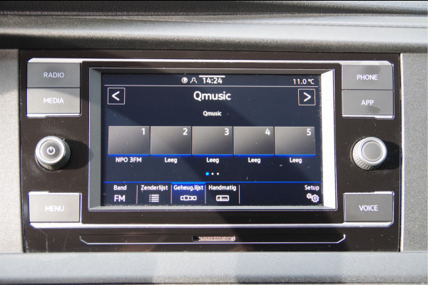 Volkswagen Transporter 2.0 TDI L2 150PK AUT. 3-ZITS, STOELVERWARMING, CRUISE, AIRCO, CARPLAY, PARKEERSENSOREN, Volkswagen Transporter 2.0 TDI L2 150PK AUT. 3-ZITS, STOELVERWARMING, CRUISE, AIRCO, CARPLAY, PARKEERSENSOREN,