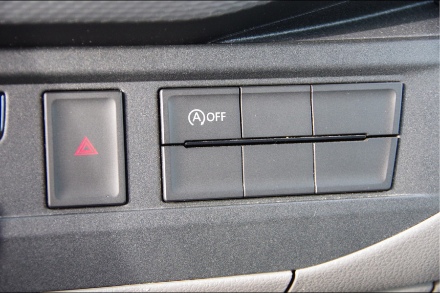 Volkswagen Transporter 2.0 TDI L2 150PK AUT. 3-ZITS, STOELVERWARMING, CRUISE, AIRCO, CARPLAY, PARKEERSENSOREN, Volkswagen Transporter 2.0 TDI L2 150PK AUT. 3-ZITS, STOELVERWARMING, CRUISE, AIRCO, CARPLAY, PARKEERSENSOREN,