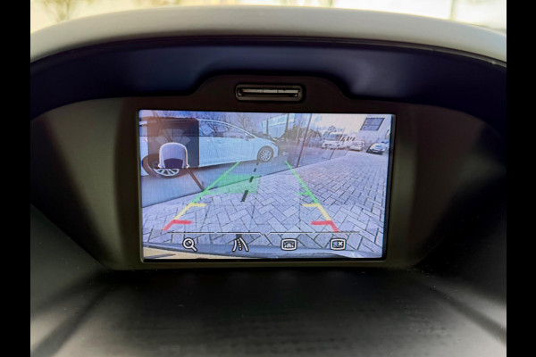 Ford B-MAX 1.0 EcoBoost Titanium, NAP, Camera, Trekhaak Ford B-MAX 1.0 EcoBoost Titanium, NAP, Camera, Trekhaak