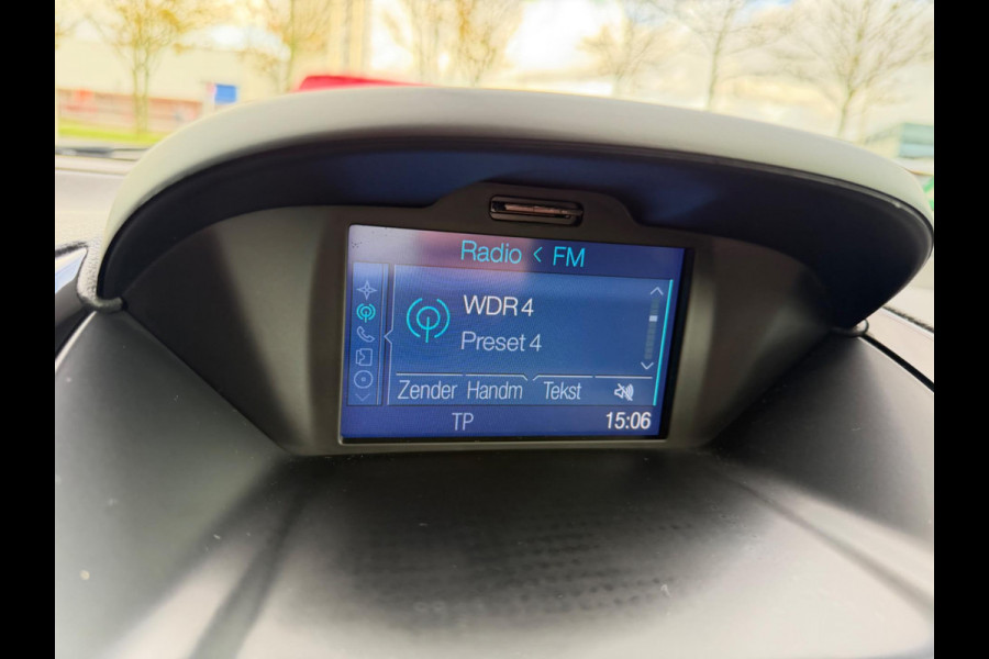 Ford B-MAX 1.0 EcoBoost Titanium, NAP, Camera, Trekhaak Ford B-MAX 1.0 EcoBoost Titanium, NAP, Camera, Trekhaak