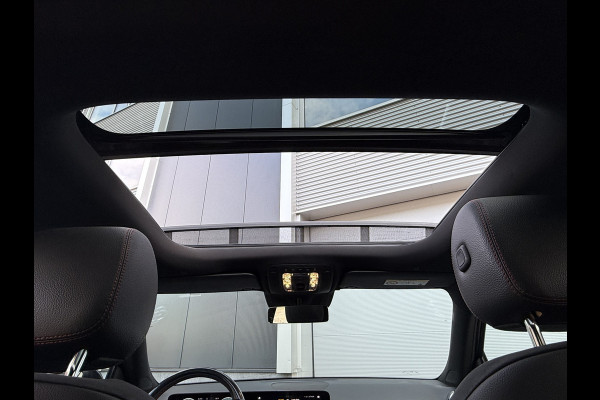 Mercedes-Benz Glb 180 Business Solution AMG | Panoramadak | Multibeam | Memorystoelen