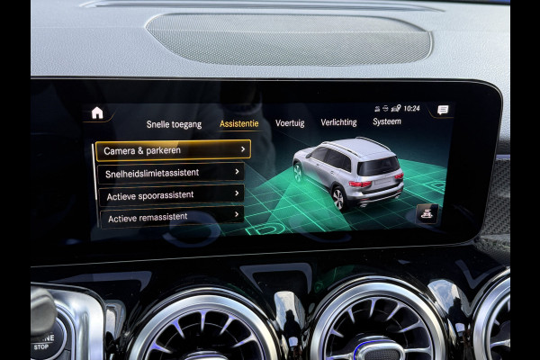 Mercedes-Benz Glb 180 Business Solution AMG | Panoramadak | Multibeam | Memorystoelen