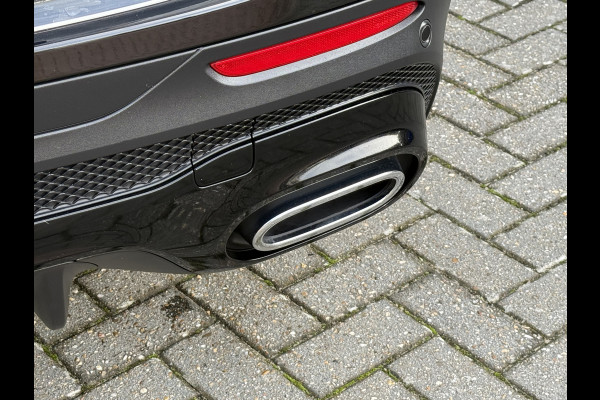 Mercedes-Benz Glb 180 Business Solution AMG | Panoramadak | Multibeam | Memorystoelen