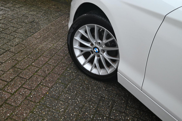 BMW 1-serie 118i Edition Shadow 136 PK Keyless Leder Stoelverwarming 17''