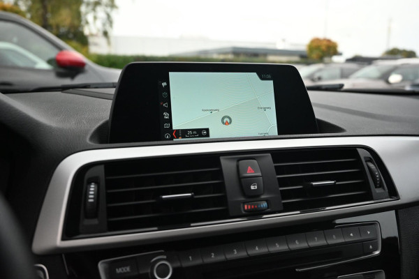 BMW 1-serie 118i Edition Shadow 136 PK Keyless Leder Stoelverwarming 17''