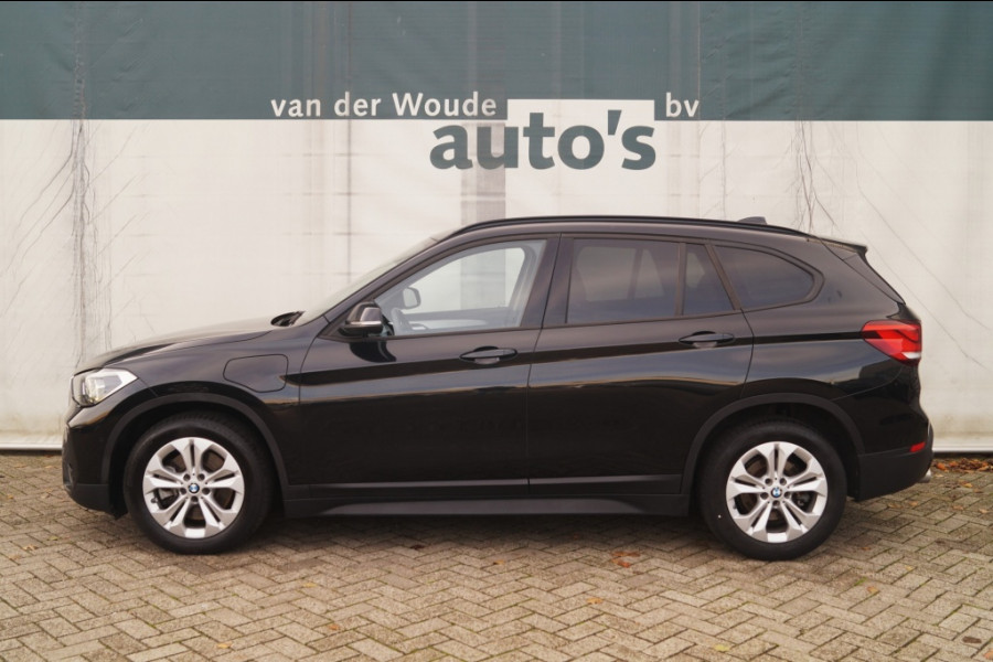BMW X1 xDrive25e Executive -NAVI-ECC-HUD-CAM-PDC- BMW X1 xDrive25e Executive -NAVI-ECC-HUD-CAM-PDC-