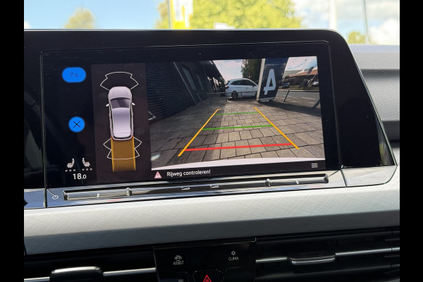 Volkswagen Golf BWJ 2023 | 1.5TSI 131PK Life Bus AUTOMAAT | CLIMA | NAVI | PDC | CRUISE | CAMERA A | STOELVERW | Volkswagen Golf BWJ 2023 | 1.5TSI 131PK Life Bus AUTOMAAT | CLIMA | NAVI | PDC | CRUISE | CAMERA A | STOELVERW |