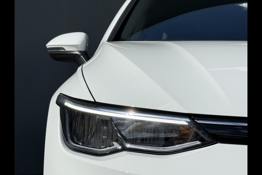 Volkswagen Golf BWJ 2023 | 1.5TSI 131PK Life Bus AUTOMAAT | CLIMA | NAVI | PDC | CRUISE | CAMERA A | STOELVERW | Volkswagen Golf BWJ 2023 | 1.5TSI 131PK Life Bus AUTOMAAT | CLIMA | NAVI | PDC | CRUISE | CAMERA A | STOELVERW |