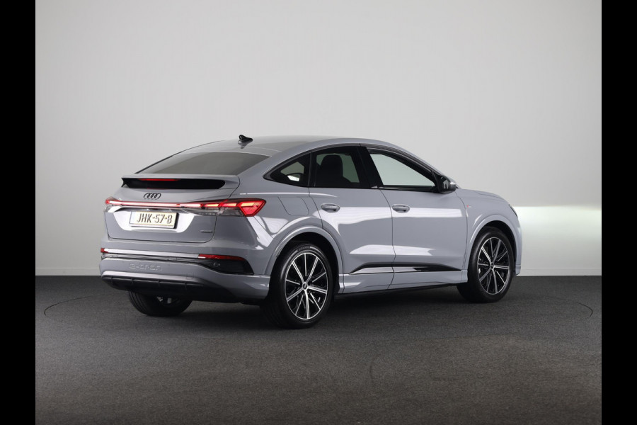 Audi Q4 Sportback e-tron 45 quattro S Edition Competition 82 kWh 286pk |  Assistentiepakket plus | 20 inch lichtmetalen velgen | Lichtpakket plus | Audi Q4 Sportback e-tron 45 quattro S Edition Competition 82 kWh 286pk |  Assistentiepakket plus | 20 inch lichtmetalen velgen | Lichtpakket plus |
