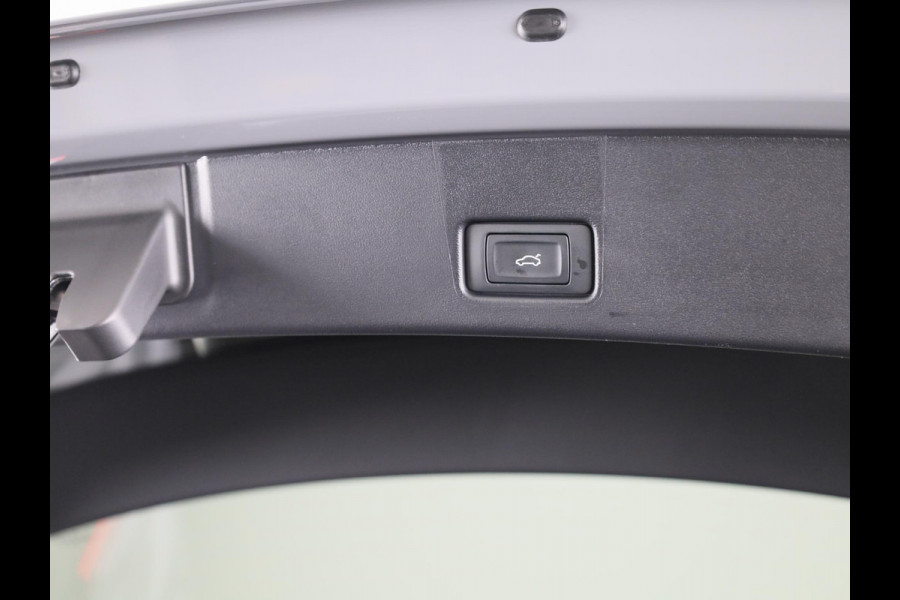 Audi Q4 Sportback e-tron 45 quattro S Edition Competition 82 kWh 286pk |  Assistentiepakket plus | 20 inch lichtmetalen velgen | Lichtpakket plus | Audi Q4 Sportback e-tron 45 quattro S Edition Competition 82 kWh 286pk |  Assistentiepakket plus | 20 inch lichtmetalen velgen | Lichtpakket plus |