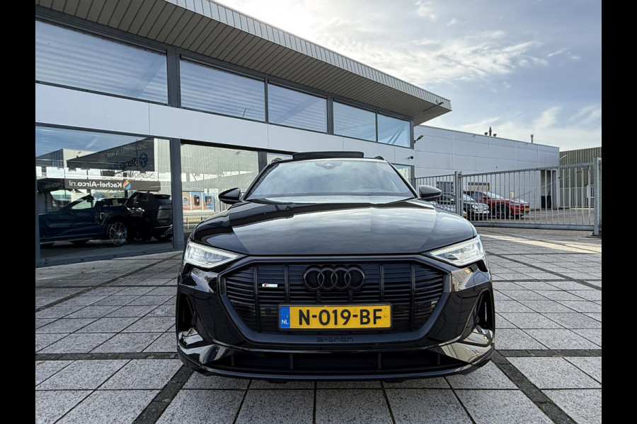 Audi e-tron 55 quattro S edition 95 kWh | Panorama | Trekhaak | 21 Inch | Audi e-tron 55 quattro S edition 95 kWh | Panorama | Trekhaak | 21 Inch |