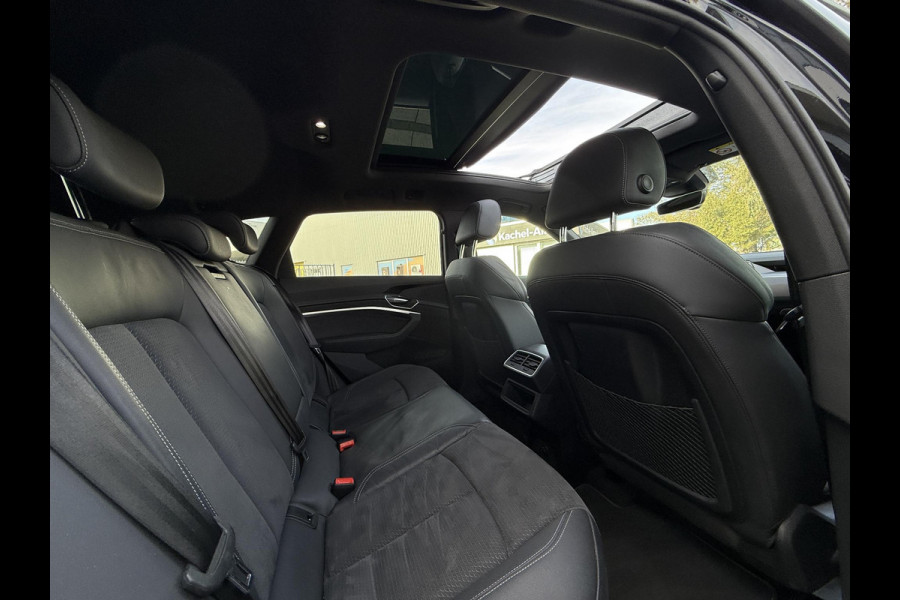 Audi e-tron 55 quattro S edition 95 kWh | Panorama | Trekhaak | 21 Inch | Audi e-tron 55 quattro S edition 95 kWh | Panorama | Trekhaak | 21 Inch |