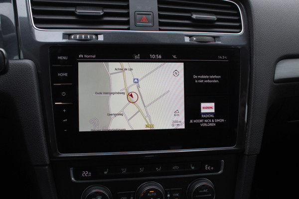 Volkswagen e-Golf E-DITION / SoH 92.9% / CarPlay / Virtual Cockpit / Warmtepomp / 17'' / Parkeerhulp V+A / Stoelverwarming / DAB / ACC Volkswagen e-Golf E-DITION / SoH 92.9% / CarPlay / Virtual Cockpit / Warmtepomp / 17'' / Parkeerhulp V+A / Stoelverwarming / DAB / ACC