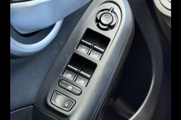 Fiat 500X Cross BWJ 2018 | 1.4T 141PK S-Design Cross | TREKHAAK | NAVI | XENON | LEDER/STOF | AIRCO | CARPLAY | 18'' LMV | PDC | PRIVACY GLASS