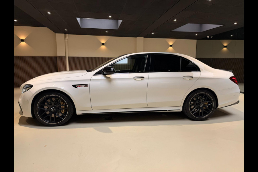 Mercedes-Benz E-Klasse AMG E63 S 4MATIC PANO|SCHAALSTOELEN|MEMORY|BURMESTER|STOELVERWARMING Mercedes-Benz E-Klasse AMG E63 S 4MATIC PANO|SCHAALSTOELEN|MEMORY|BURMESTER|STOELVERWARMING