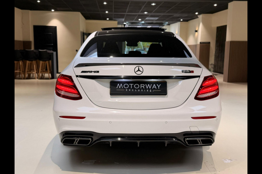 Mercedes-Benz E-Klasse AMG E63 S 4MATIC PANO|SCHAALSTOELEN|MEMORY|BURMESTER|STOELVERWARMING Mercedes-Benz E-Klasse AMG E63 S 4MATIC PANO|SCHAALSTOELEN|MEMORY|BURMESTER|STOELVERWARMING