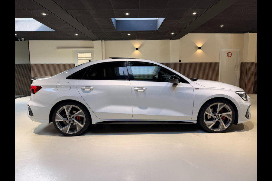 Audi A3 Limousine 35 TFSI 3x S-LINE |PANO|B&O|VIRTUAL|HUD|ACC|STOELVERWARMING