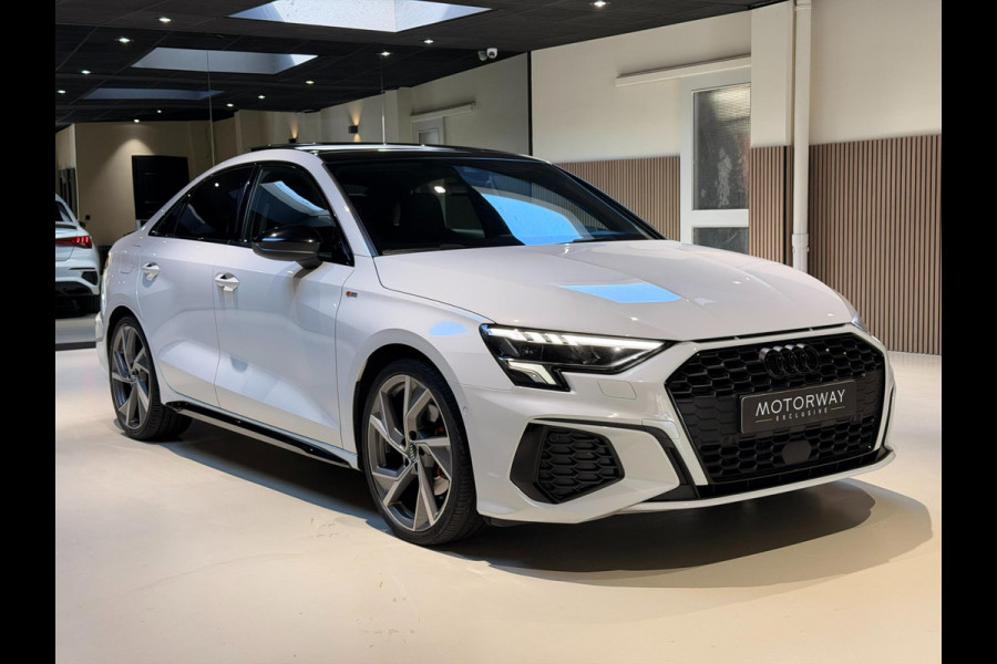 Audi A3 Limousine 35 TFSI 3x S-LINE |PANO|B&O|VIRTUAL|HUD|ACC|STOELVERWARMING