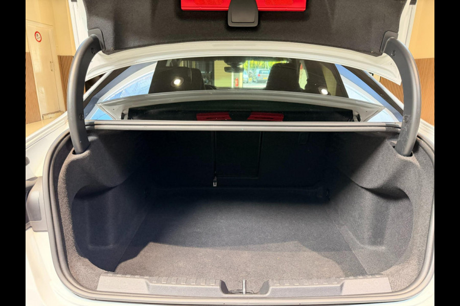 Audi A3 Limousine 35 TFSI 3x S-LINE |PANO|B&O|VIRTUAL|HUD|ACC|STOELVERWARMING