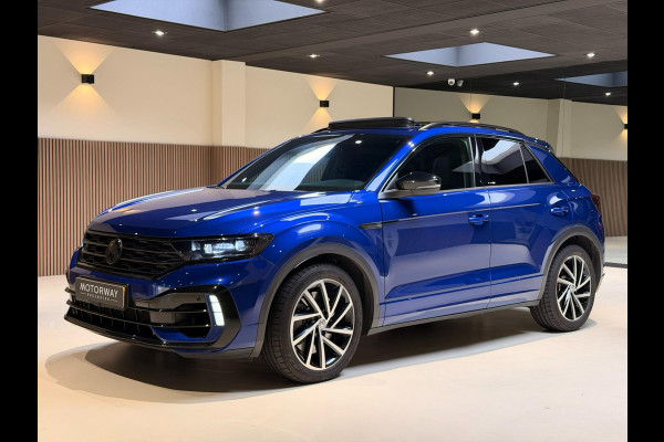 Volkswagen T-Roc 2.0 TSI 4Motion R 300PK|PANO|CAMERA|BTW AUTO|LINE-ASSIST|ACC Volkswagen T-Roc 2.0 TSI 4Motion R 300PK|PANO|CAMERA|BTW AUTO|LINE-ASSIST|ACC