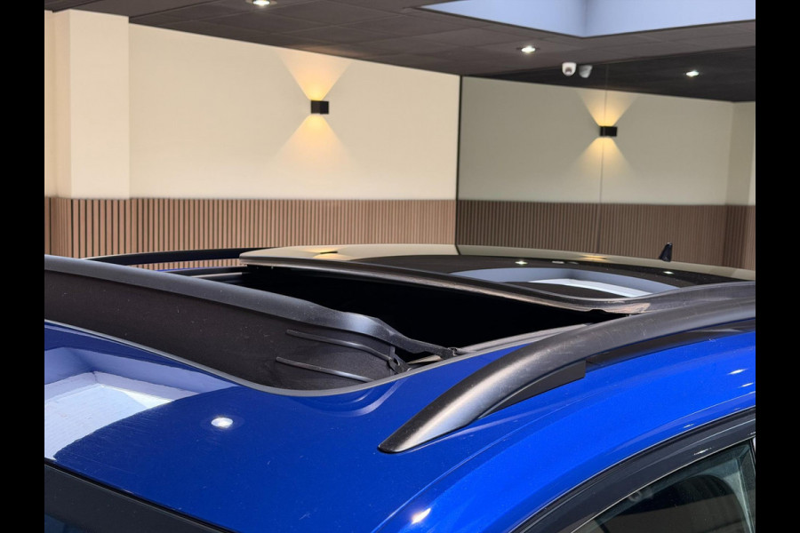 Volkswagen T-Roc 2.0 TSI 4Motion R 300PK|PANO|CAMERA|BTW AUTO|LINE-ASSIST|ACC Volkswagen T-Roc 2.0 TSI 4Motion R 300PK|PANO|CAMERA|BTW AUTO|LINE-ASSIST|ACC