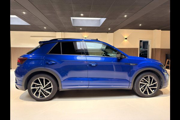 Volkswagen T-Roc 2.0 TSI 4Motion R 300PK|PANO|CAMERA|BTW AUTO|LINE-ASSIST|ACC Volkswagen T-Roc 2.0 TSI 4Motion R 300PK|PANO|CAMERA|BTW AUTO|LINE-ASSIST|ACC