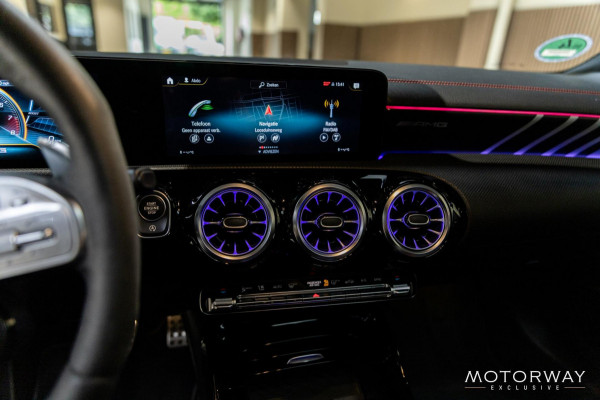 Mercedes-Benz CLA-Klasse Shooting Brake AMG 45 S 4MATIC+ Premium Plus |PANO|CAMERA|SFEER|BURMESTER|KUIPSTOELEN|MEMORY Mercedes-Benz CLA-Klasse Shooting Brake AMG 45 S 4MATIC+ Premium Plus |PANO|CAMERA|SFEER|BURMESTER|KUIPSTOELEN|MEMORY