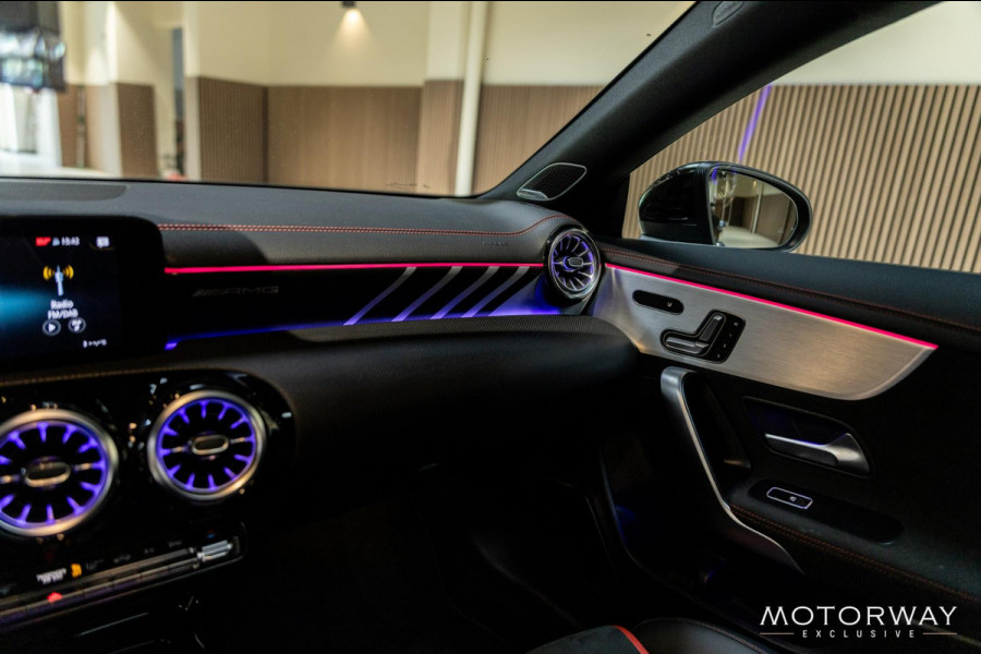 Mercedes-Benz CLA-Klasse Shooting Brake AMG 45 S 4MATIC+ Premium Plus |PANO|CAMERA|SFEER|BURMESTER|KUIPSTOELEN|MEMORY Mercedes-Benz CLA-Klasse Shooting Brake AMG 45 S 4MATIC+ Premium Plus |PANO|CAMERA|SFEER|BURMESTER|KUIPSTOELEN|MEMORY