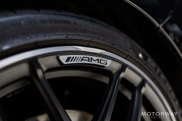 Mercedes-Benz CLA-Klasse Shooting Brake AMG 45 S 4MATIC+ Premium Plus |PANO|CAMERA|SFEER|BURMESTER|KUIPSTOELEN|MEMORY Mercedes-Benz CLA-Klasse Shooting Brake AMG 45 S 4MATIC+ Premium Plus |PANO|CAMERA|SFEER|BURMESTER|KUIPSTOELEN|MEMORY