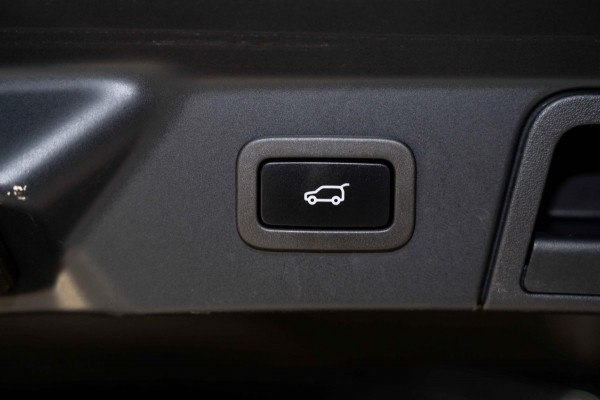 Land Rover Range Rover Velar 2.0 P400e R-Dynamic HSE|Black Pack|Matrix|Pano|360°Camera|ColdClimatePac|Meridian|Memory Land Rover Range Rover Velar 2.0 P400e R-Dynamic HSE|Black Pack|Matrix|Pano|360°Camera|ColdClimatePac|Meridian|Memory