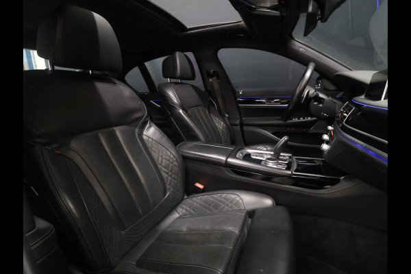 BMW 7 Serie 745e High Executive M Sport [SCHUIFKANTELDAK, HARMAN/KARDON, APPLE CARPLAY, ANDROID, ELEKTRISCH VERSTELBARE STOELEN V+A, STOELMASSAGE V+A, LUCHTVERING, 360 CAMERA, HEAD-UP, STUURVERWARMING, STOELVERKOELING, STOELVERWARM BMW 7 Serie 745e High Executive M Sport [SCHUIFKANTELDAK, HARMAN/KARDON, APPLE CARPLAY, ANDROID, ELEKTRISCH VERSTELBARE STOELEN V+A, STOELMASSAGE V+A, LUCHTVERING, 360 CAMERA, HEAD-UP, STUURVERWARMING, STOELVERKOELING, STOELVERWARM