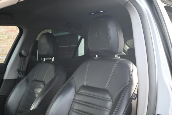 Alfa Romeo Stelvio 2.0 T AWD Super First Edition 280 PK Leder Camera Keyless Stoel/Stuurverw. Elek Klep 20'' Alfa Romeo Stelvio 2.0 T AWD Super First Edition 280 PK Leder Camera Keyless Stoel/Stuurverw. Elek Klep 20''