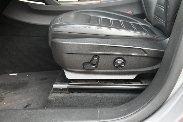 Alfa Romeo Stelvio 2.0 T AWD Super First Edition 280 PK Leder Camera Keyless Stoel/Stuurverw. Elek Klep 20'' Alfa Romeo Stelvio 2.0 T AWD Super First Edition 280 PK Leder Camera Keyless Stoel/Stuurverw. Elek Klep 20''