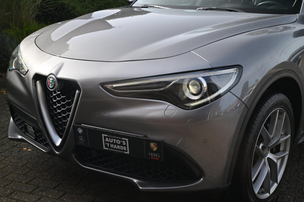 Alfa Romeo Stelvio 2.0 T AWD Super First Edition 280 PK Leder Camera Keyless Stoel/Stuurverw. Elek Klep 20'' Alfa Romeo Stelvio 2.0 T AWD Super First Edition 280 PK Leder Camera Keyless Stoel/Stuurverw. Elek Klep 20''