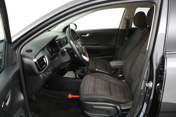 Kia Stonic 1.0 T-GDi DynamicLine (TREKHAAK, ACHTERUITRIJCAMERA, PARKEERSENSOREN, LANE-ASSIST, CRUISE CONTROL) Kia Stonic 1.0 T-GDi DynamicLine (TREKHAAK, ACHTERUITRIJCAMERA, PARKEERSENSOREN, LANE-ASSIST, CRUISE CONTROL)
