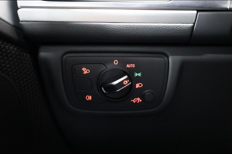 Audi A6 Limousine 1.8 TFSI S-line FACELIFT/LED/HALF LEDER+S.VERWARMING/19"LMV/CAM/CRUISE/ACC/12 MND GARANTIE! Audi A6 Limousine 1.8 TFSI S-line FACELIFT/LED/HALF LEDER+S.VERWARMING/19"LMV/CAM/CRUISE/ACC/12 MND GARANTIE!