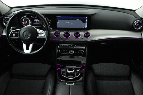Mercedes-Benz E-Klasse 200 Business (SFEERVERLICHTING STOELVERWARMING, NAVIGATIE, CRUISE CONTROL, PARKEERSENSOREN) Mercedes-Benz E-Klasse 200 Business (SFEERVERLICHTING STOELVERWARMING, NAVIGATIE, CRUISE CONTROL, PARKEERSENSOREN)