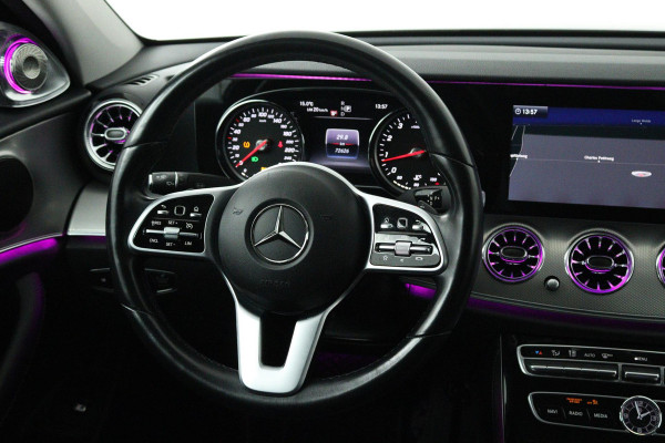 Mercedes-Benz E-Klasse 200 Business (SFEERVERLICHTING STOELVERWARMING, NAVIGATIE, CRUISE CONTROL, PARKEERSENSOREN) Mercedes-Benz E-Klasse 200 Business (SFEERVERLICHTING STOELVERWARMING, NAVIGATIE, CRUISE CONTROL, PARKEERSENSOREN)